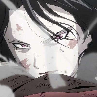 游乐园蹦床中间撕裂